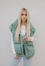 Load image into Gallery viewer, Mistletoe Puffer Vest
