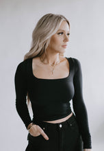 Load image into Gallery viewer, Blakely Long Sleeve
